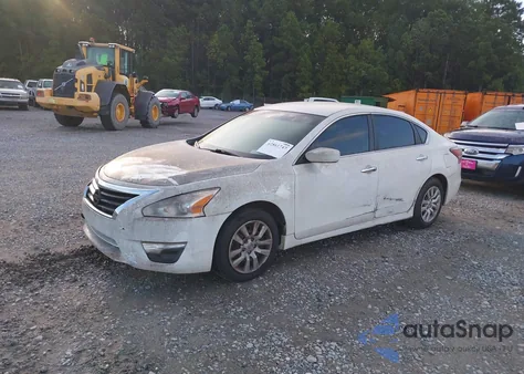 2015 Nissan Altima 2.5/2.5 S/2.5 Sl/2.5 Sv from USA, damaged, VIN 1N4AL3APXFC275719